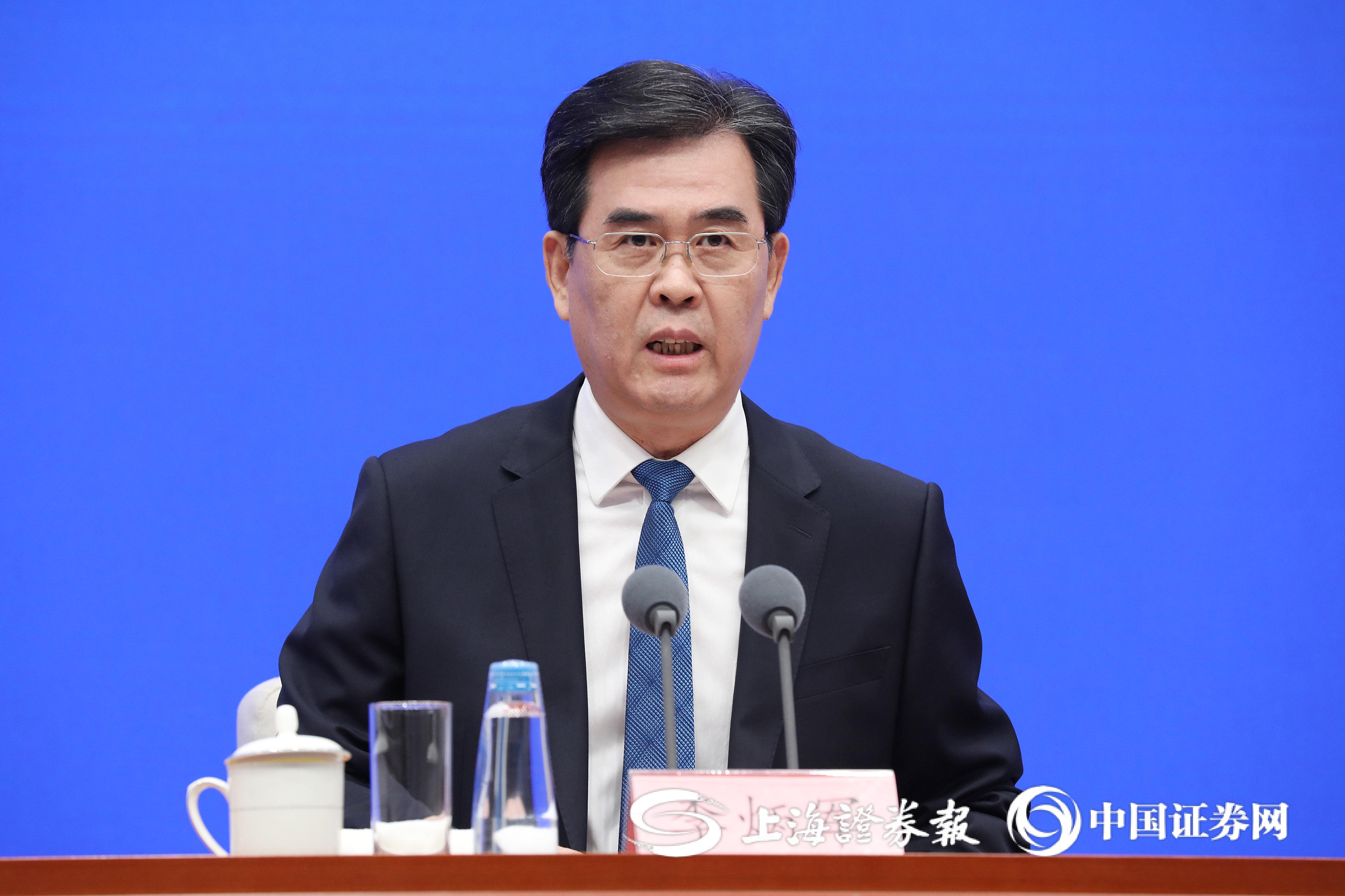 上证报记者 史丽 摄上证报中国证券网讯(记者 陈芳)贵州省省长李炳军6