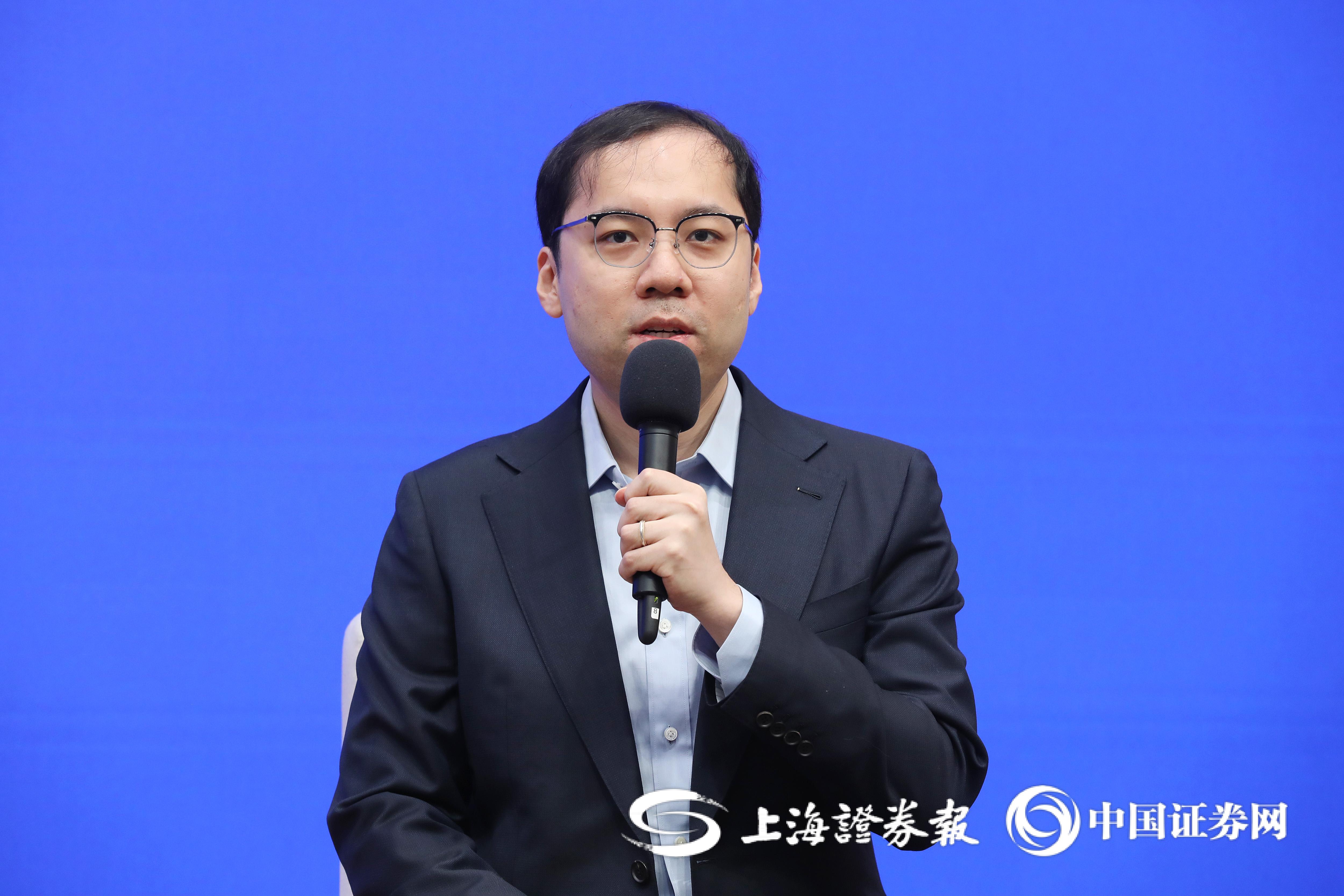 回放| 国新办举行"新征程上的奋斗者"中外记者见面