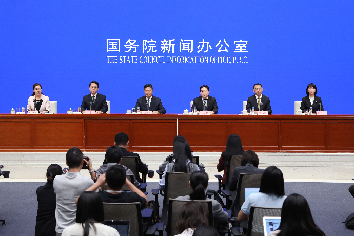 回放 | 国新办举行新闻发布会 介绍扩大服务消费有关政策措施