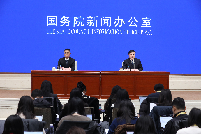 回放 | 国新办举行新闻发布会 介绍2025年10月份国民经济运行情况