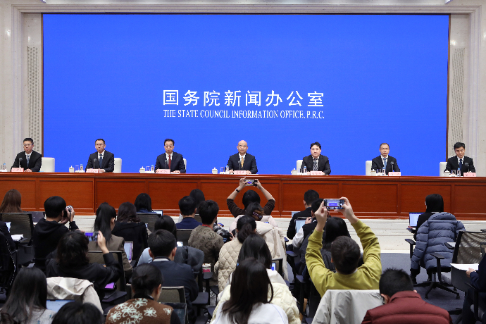 回放 | 国务院政策例行吹风会 介绍增强消费品供需适配性进一步促进消费政策措施有关情况