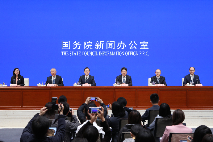 回放 | 国务院政策例行吹风会 介绍《关于推进服务业扩能提质的意见》有关情况