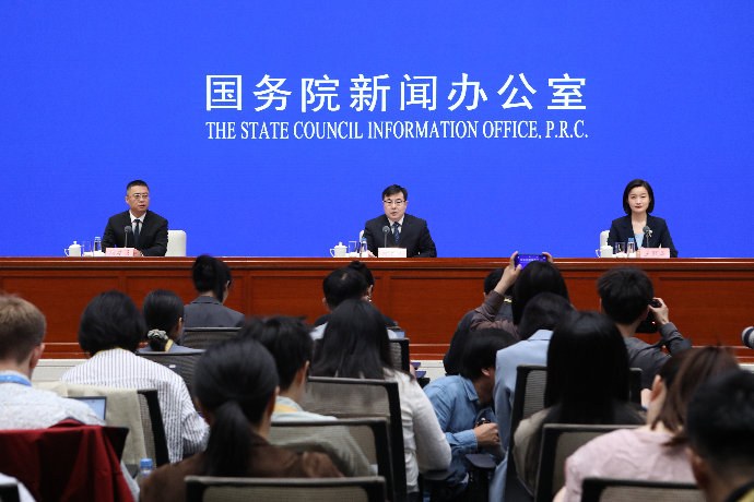 回放 | 國新辦舉行新聞發(fā)布會 介紹2026年4月份國民經(jīng)濟運行情況