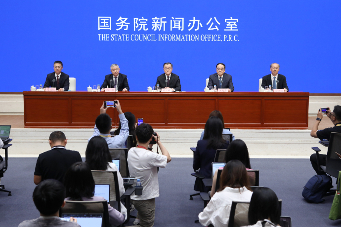 回放 | 国新办举行“开局起步‘十五五’”系列主题新闻发布会 介绍贯彻落实“十五五”规划，加快推进教育强国建设有关情况