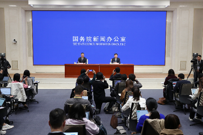 回放 | 国新办举行新闻发布会 介绍中国积极应对气候变化、参与引领全球气候治理有关情况