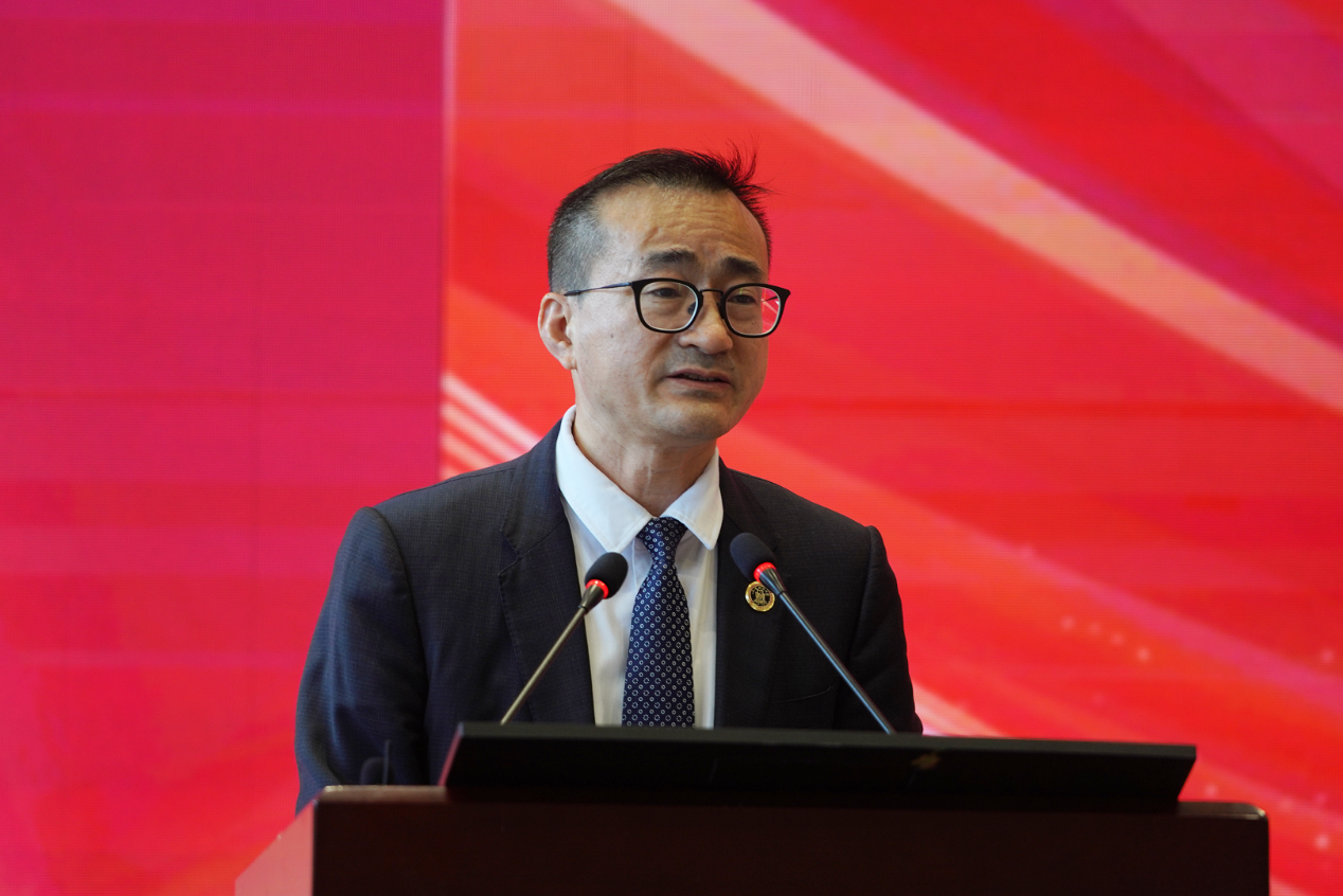 上证报 秦春刚 摄